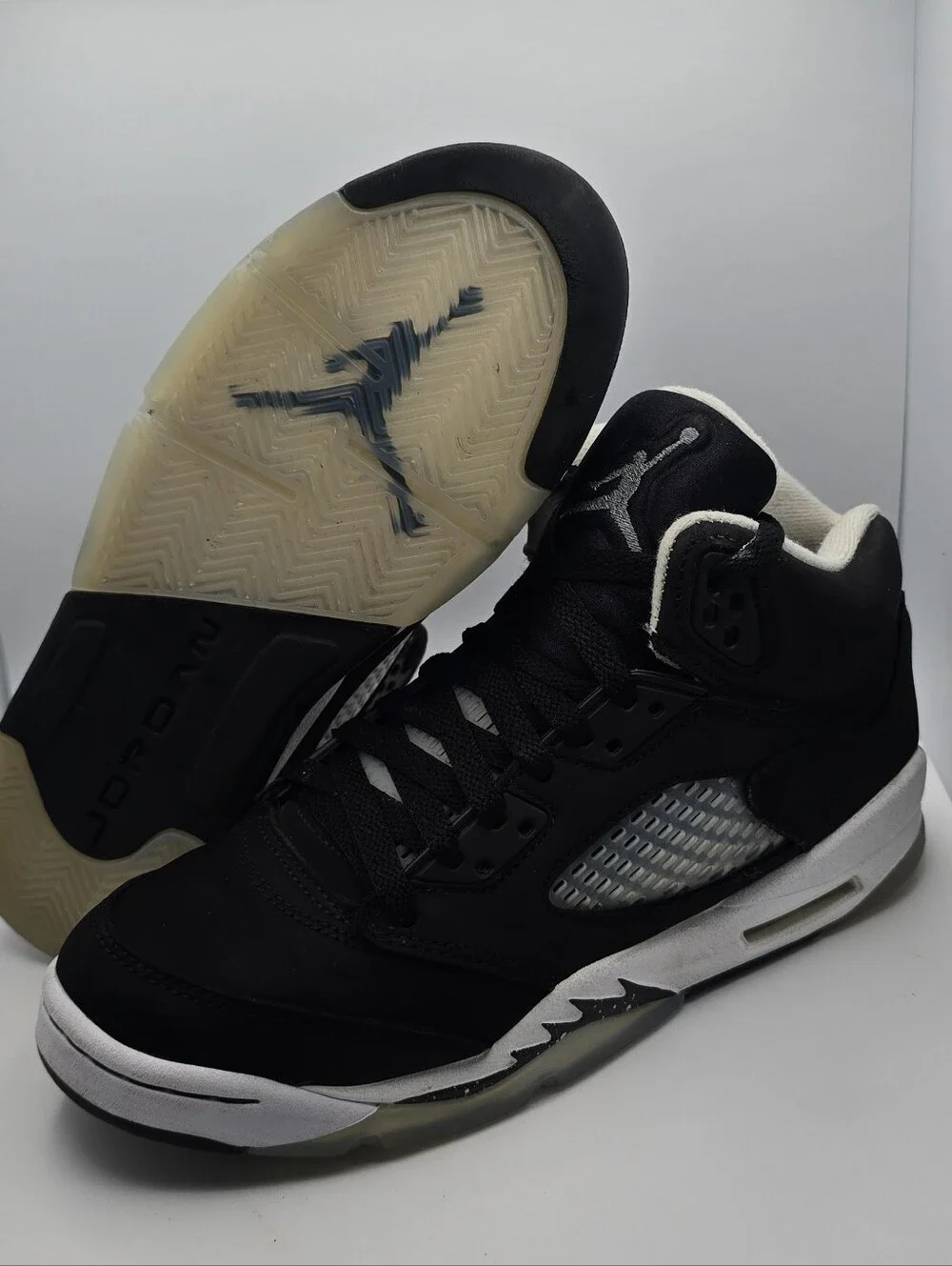 Nike Jordan Retro 5 Men’s Black/White Basketball Shoes